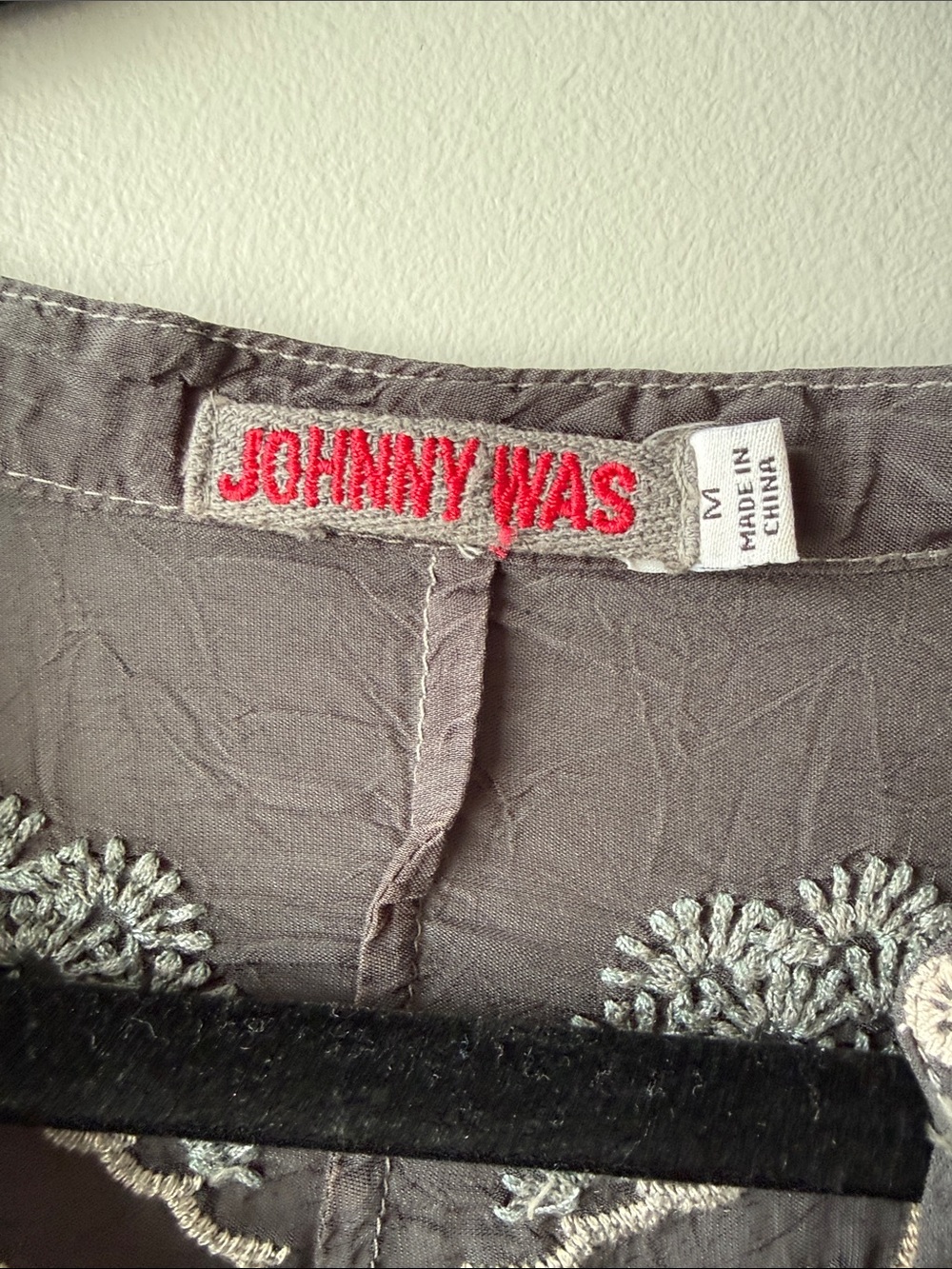 Johnny Was Gray Embroidered Midi Dress floral and bird accents lined pockets M - Picture 3 of 9